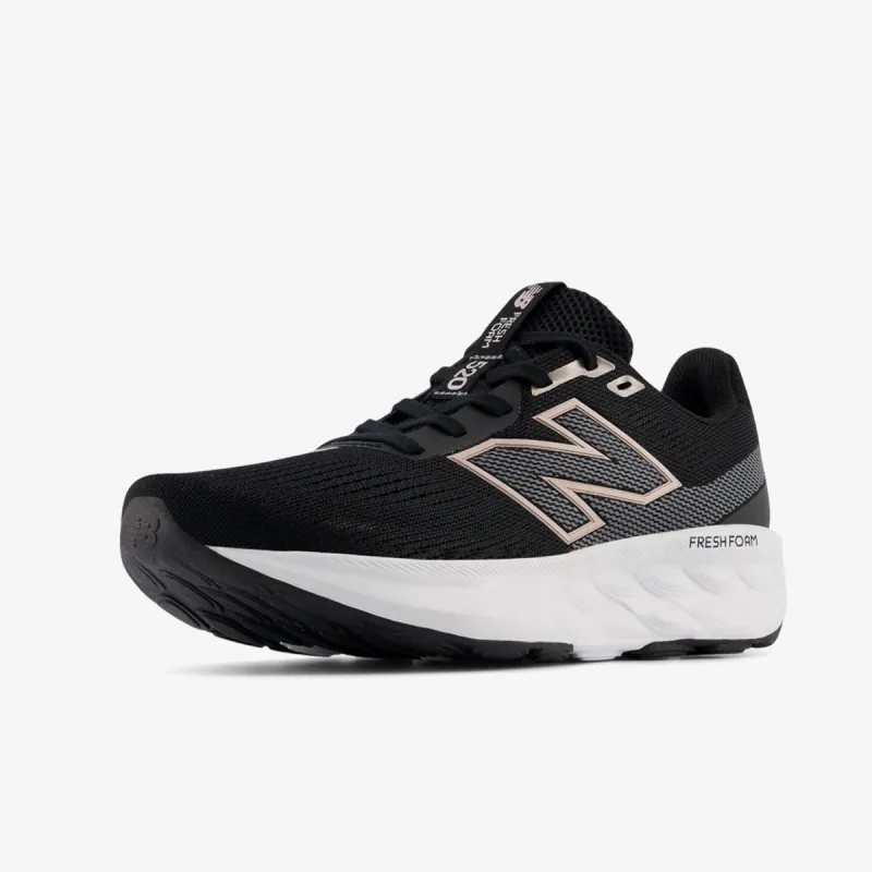 New Balance W520 
